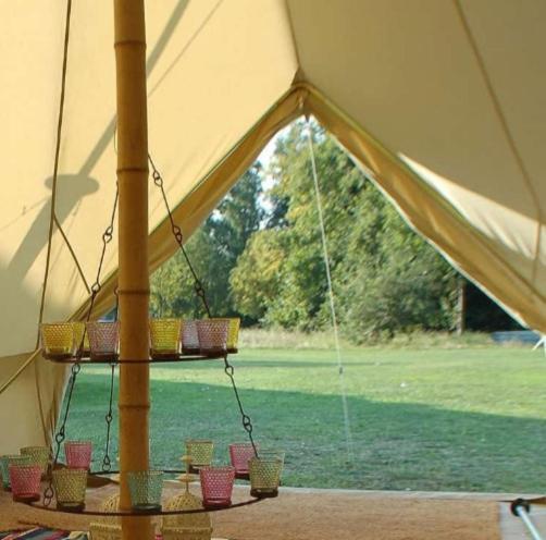 מלון Orgères-la-Roche Wildberry Glamping מראה חיצוני תמונה